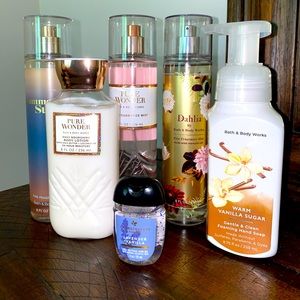 6 BATH & BODY WORKS🤍